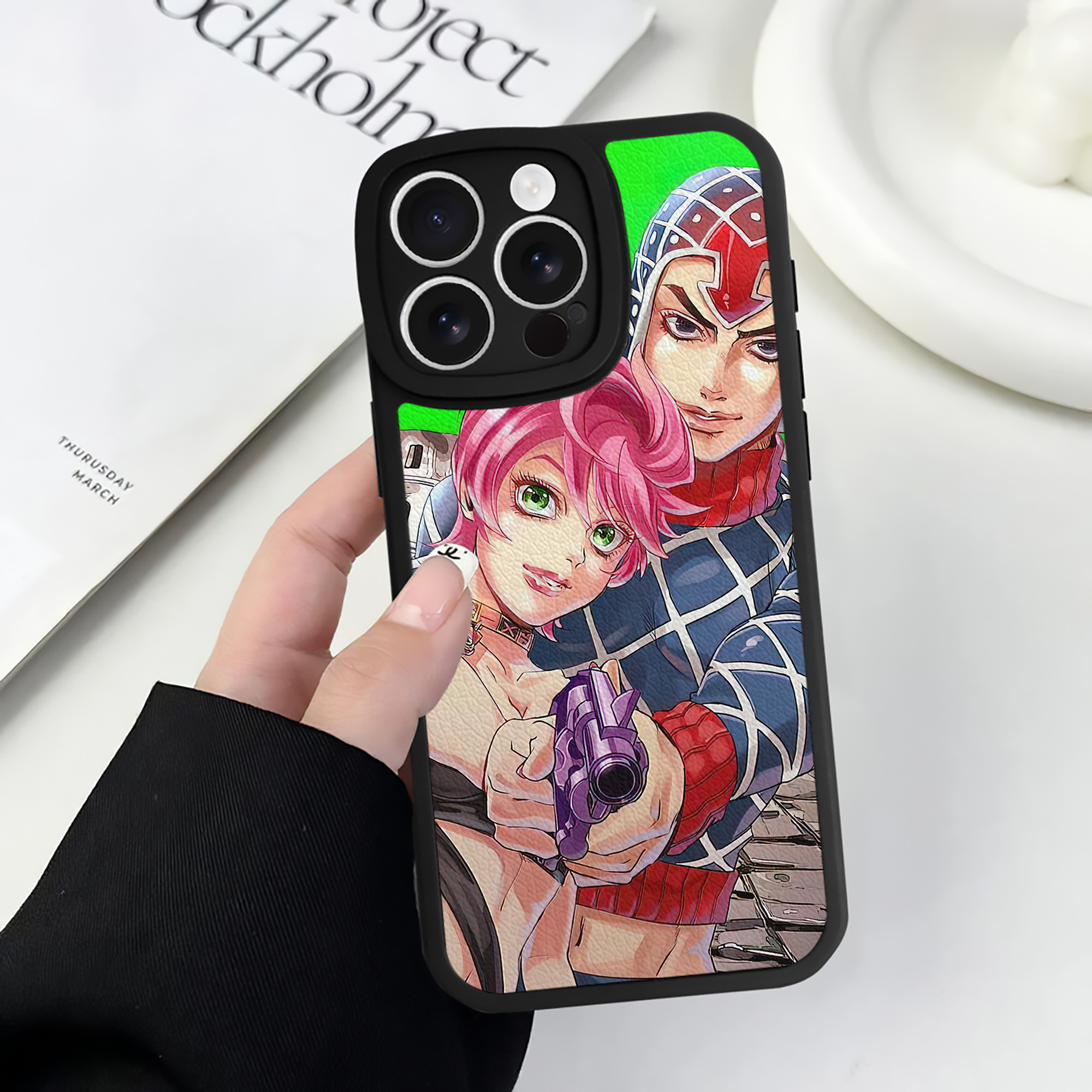 （画像用） ジョジョの奇妙な冒険 JoJo's Bizarre Adventure 【iPhone 16シリーズ対応】シリコンスマホケース（レザー調） 材質：シリコン